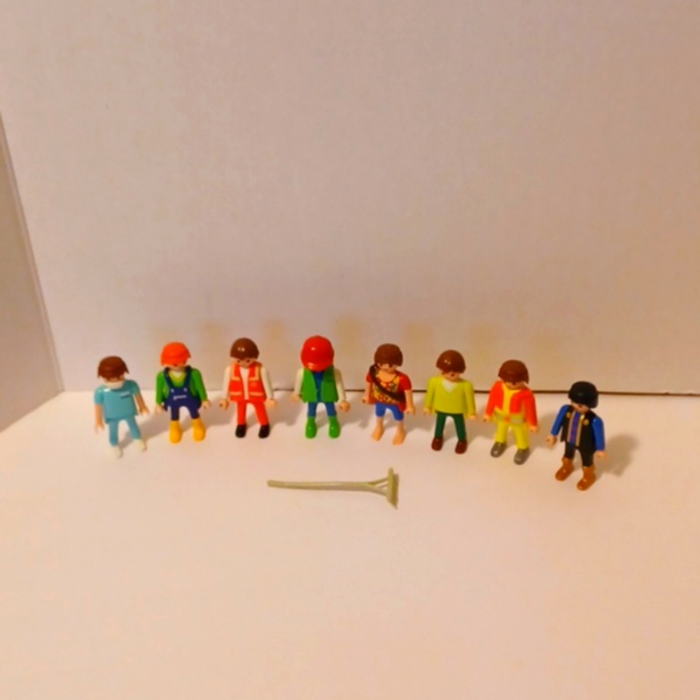 PREUSED 1992-93 PLAYMOBILE (GEOBRA) FIGURES